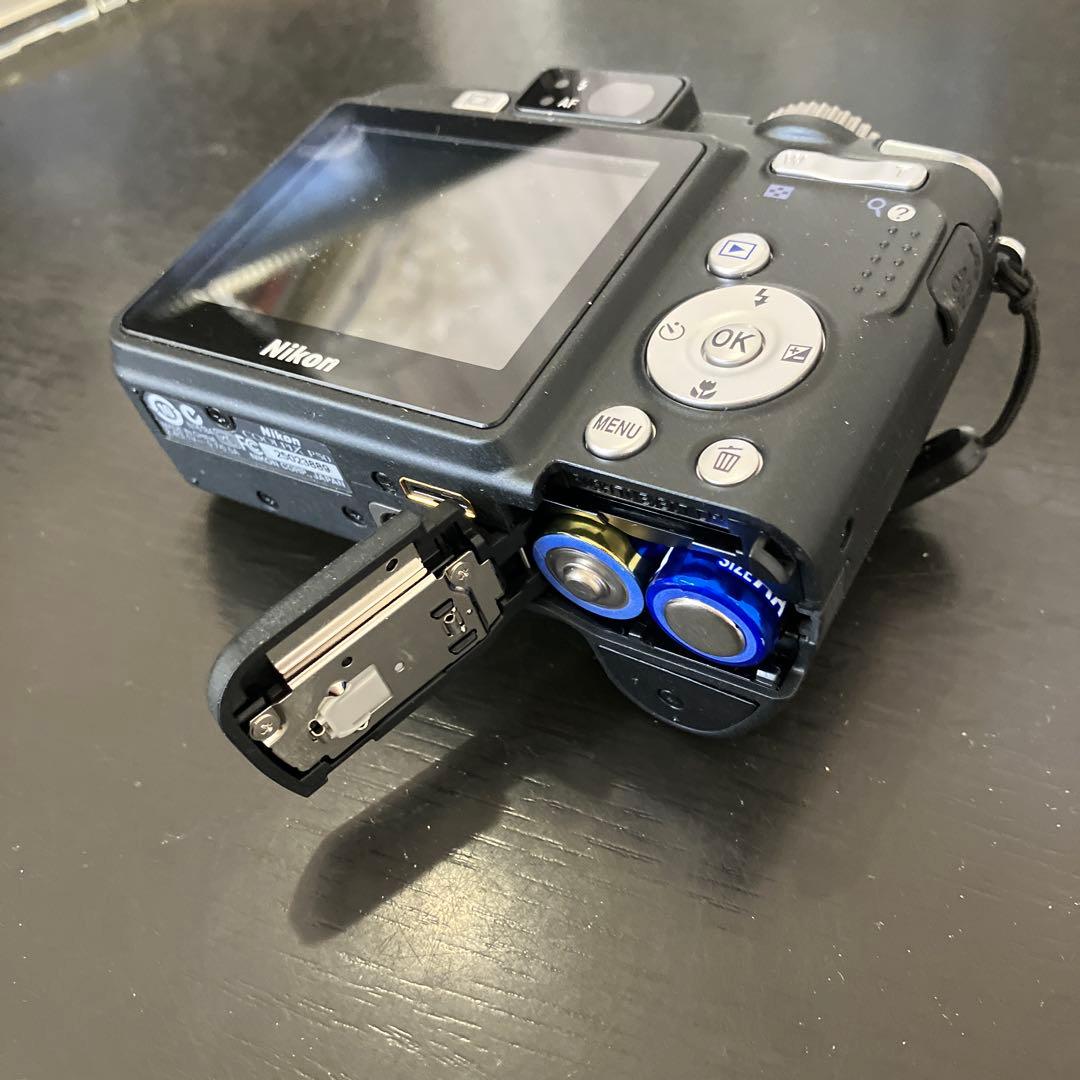 Nikon COOLPIX P50 ブラック　デジタルカメラ