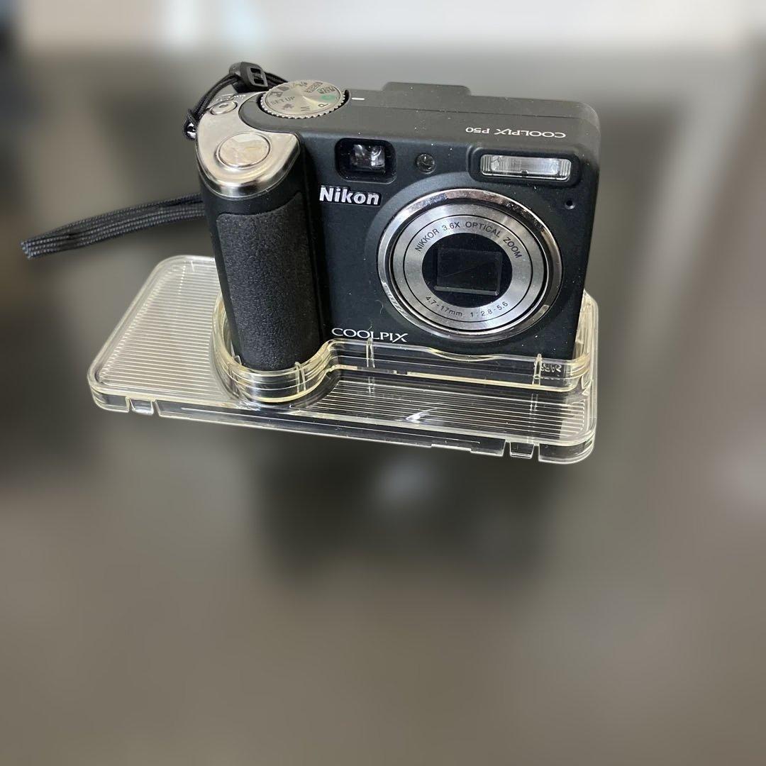 Nikon COOLPIX P50 ブラック　デジタルカメラ