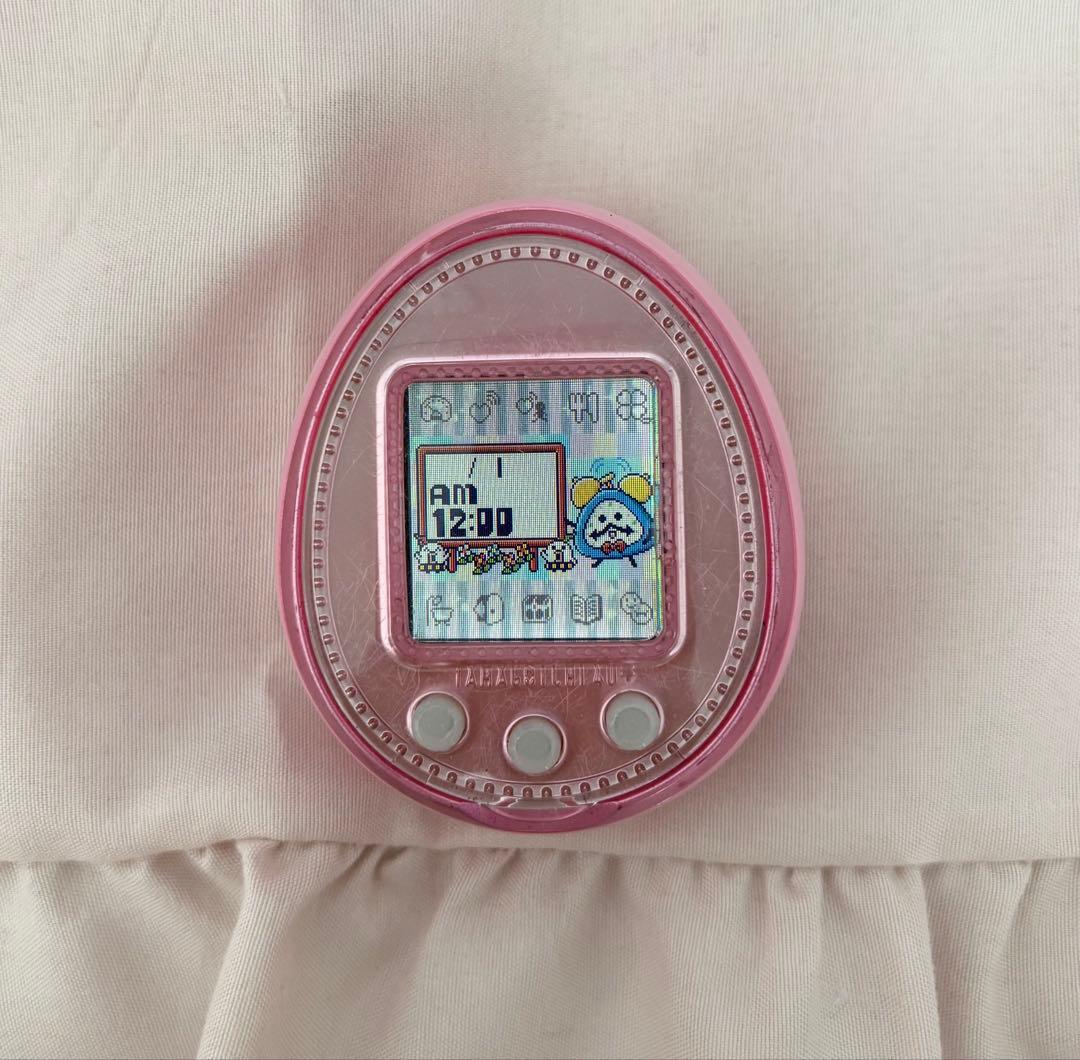 たまごっち4U+ ベビーピンク 希少品