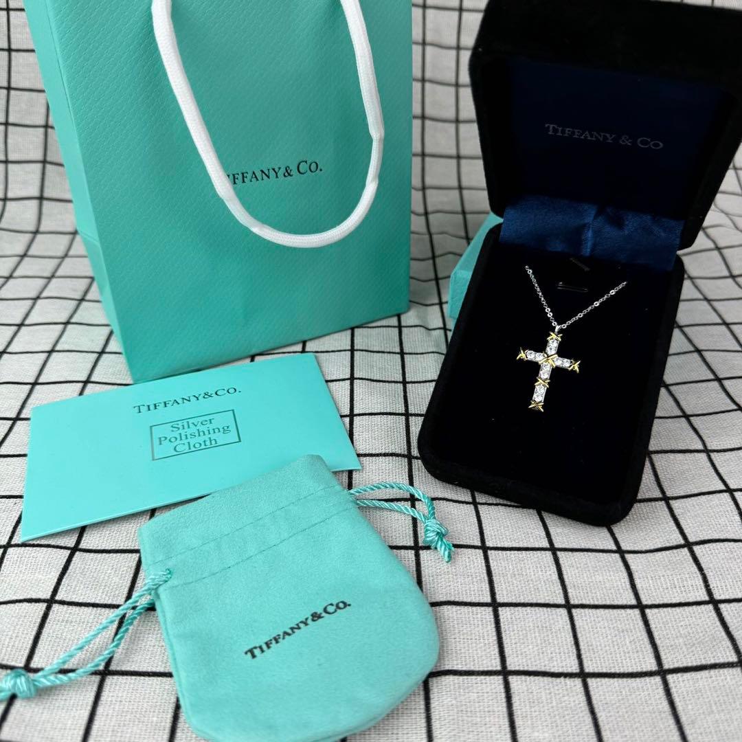 ティファニー クロス ペンダント ダイヤモンド ノベルティ