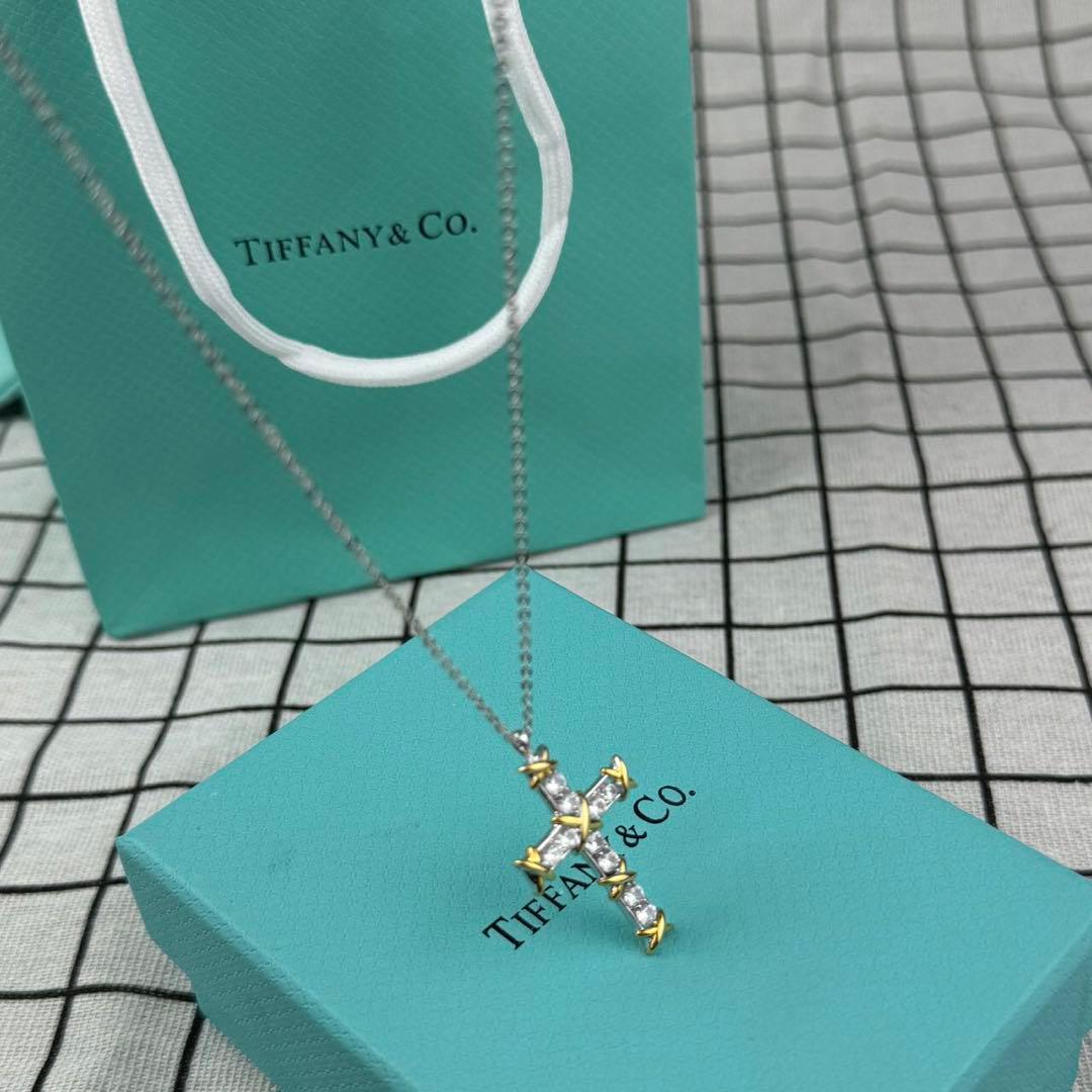 ティファニー クロス ペンダント ダイヤモンド ノベルティ