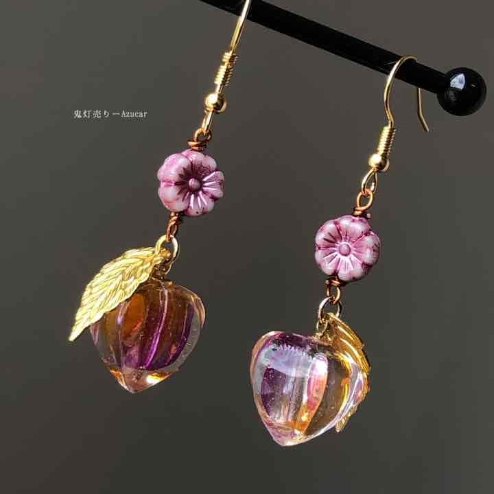 鮮やか桜と鬼灯　レジン鬼灯　和装小物　シンプル　ピアス　イヤリング