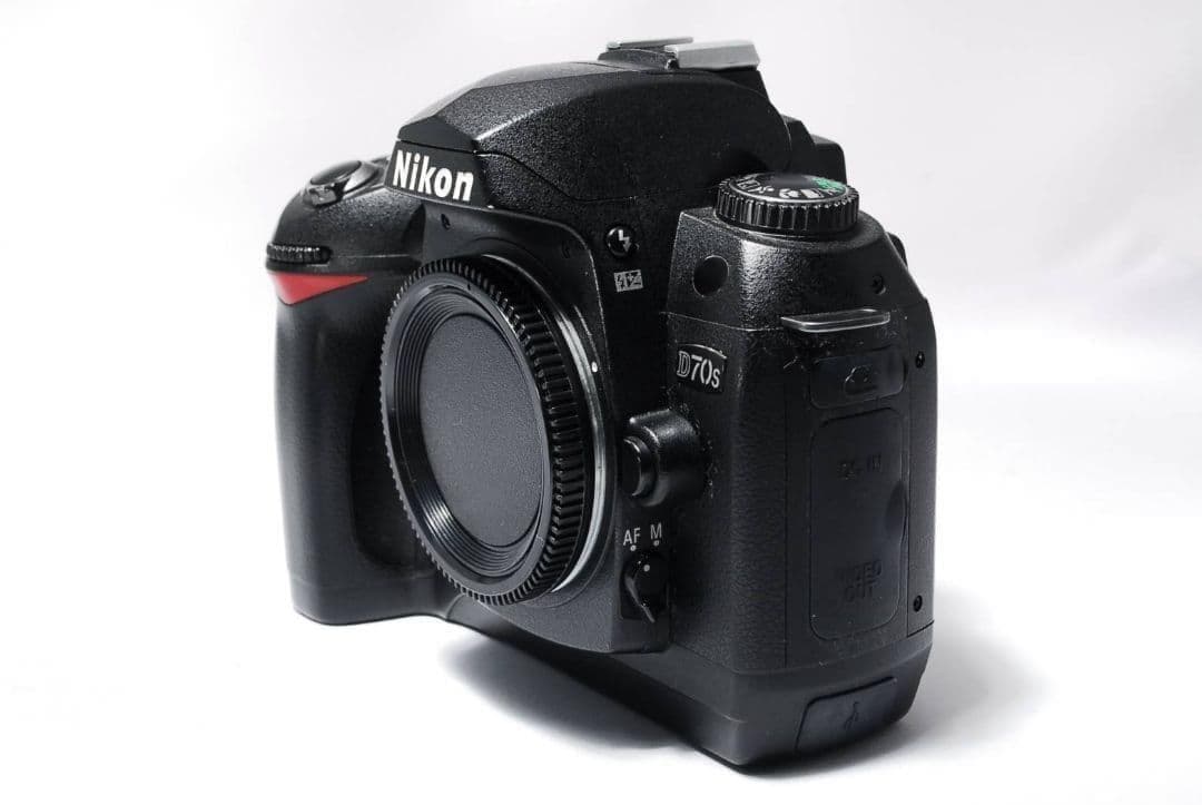 ♥動きに強い名機♥Nikon D70s♥標準&望遠セット 初心者安心 簡単操作