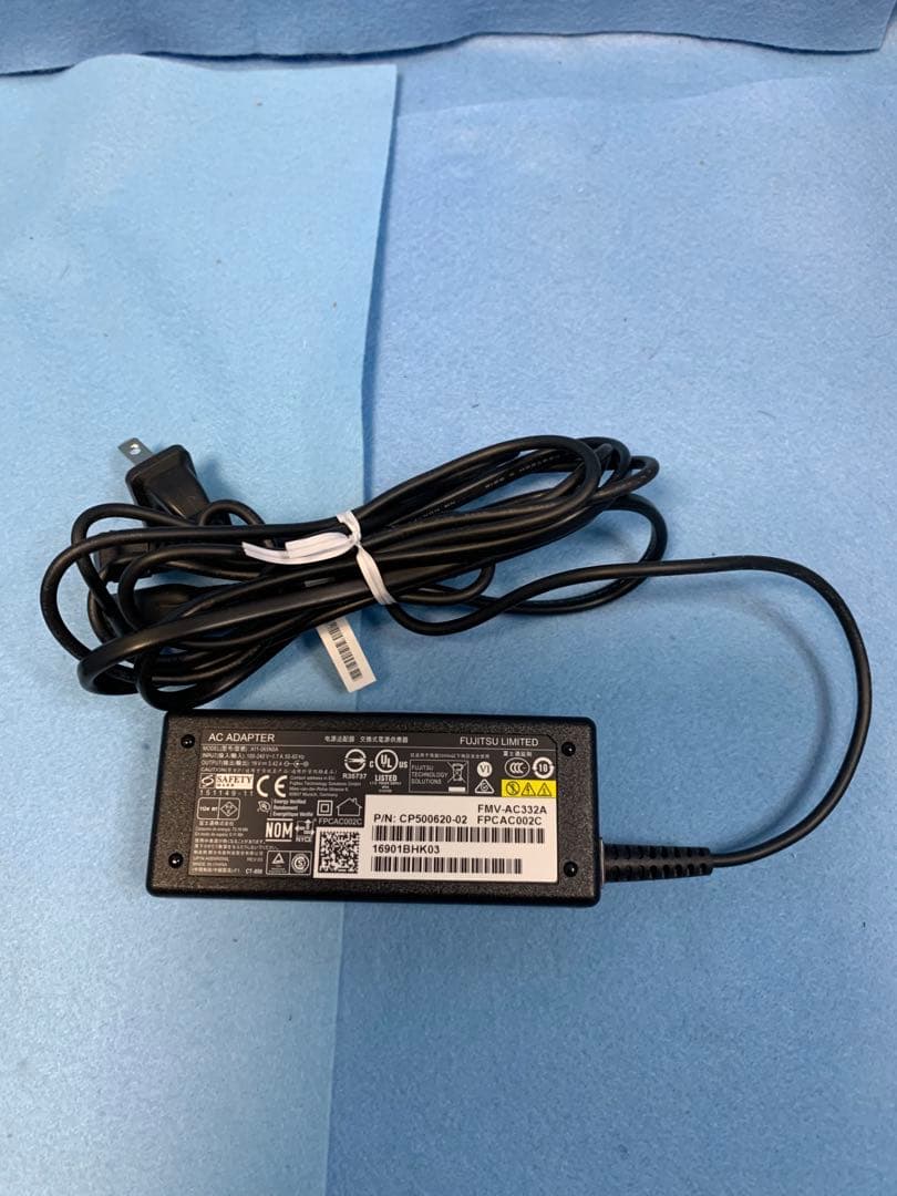 富士通/6th i3/Win11/BD/Office/新SSD/8GB㉚