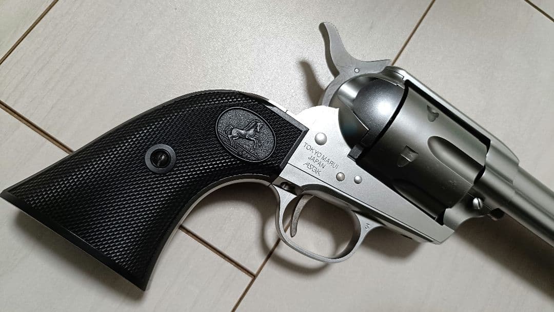 【中古品】東京マルイ エアガン「SAA.45 アーティラリー シルバー」セット