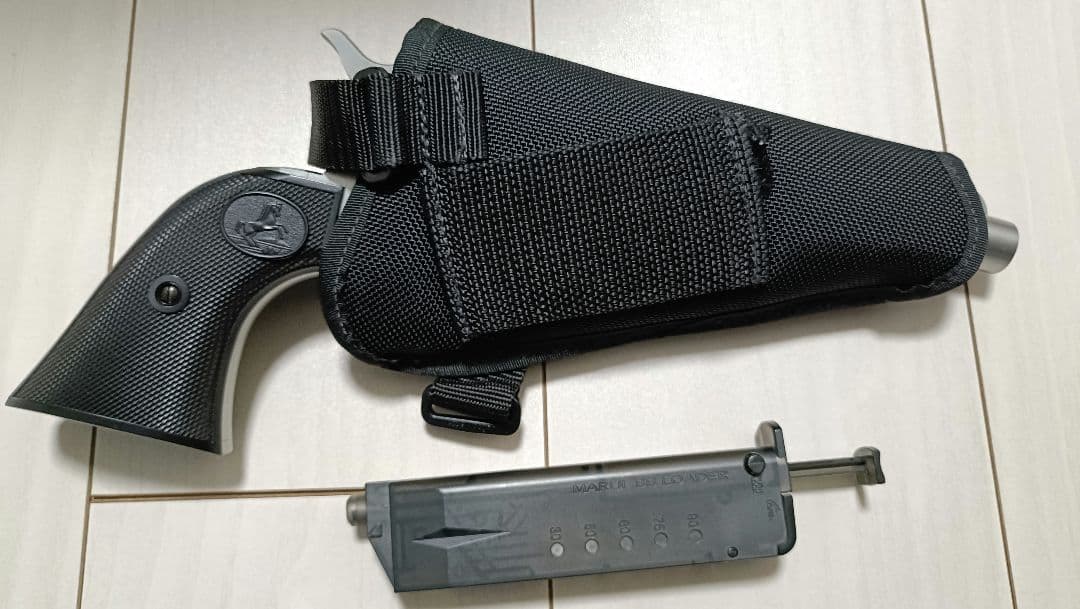 【中古品】東京マルイ エアガン「SAA.45 アーティラリー シルバー」セット