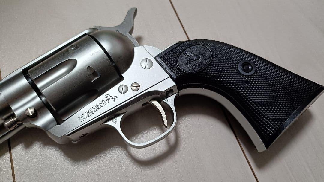 【中古品】東京マルイ エアガン「SAA.45 アーティラリー シルバー」セット