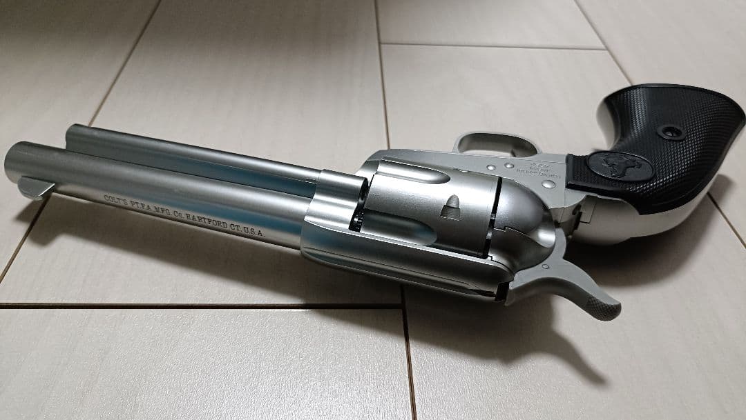 【中古品】東京マルイ エアガン「SAA.45 アーティラリー シルバー」セット