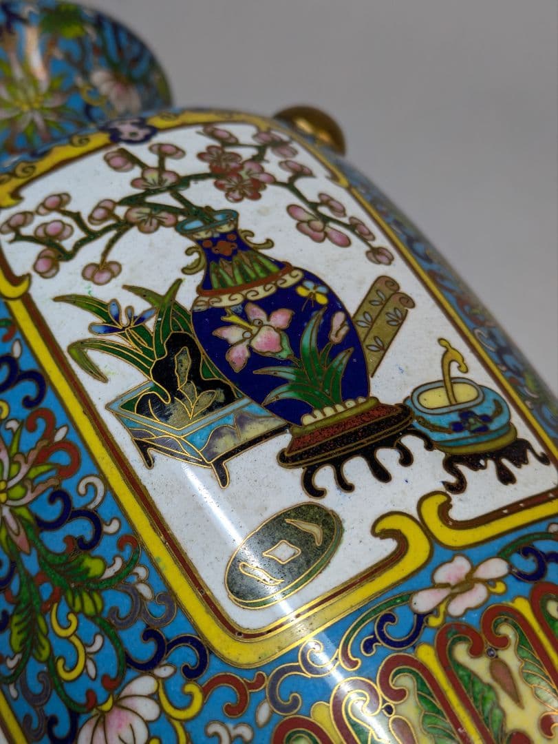 中国美術　有線七宝　花瓶　古玩　骨董　草花吉祥文様　宝物　牡丹唐草