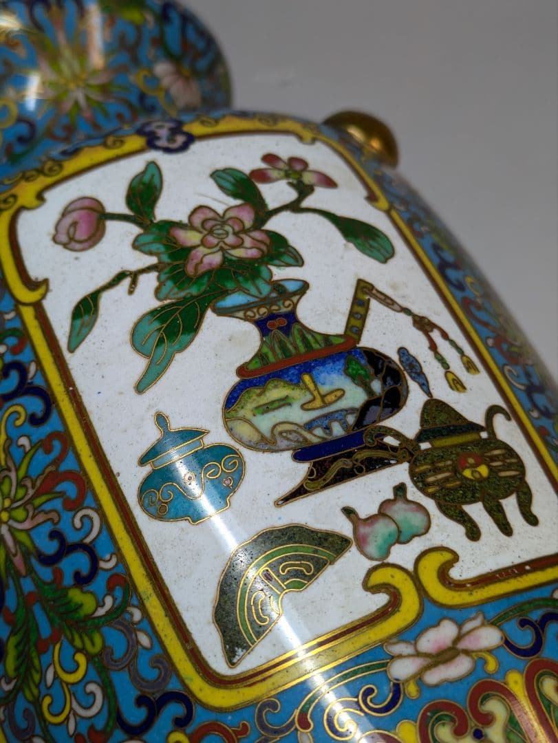 中国美術　有線七宝　花瓶　古玩　骨董　草花吉祥文様　宝物　牡丹唐草