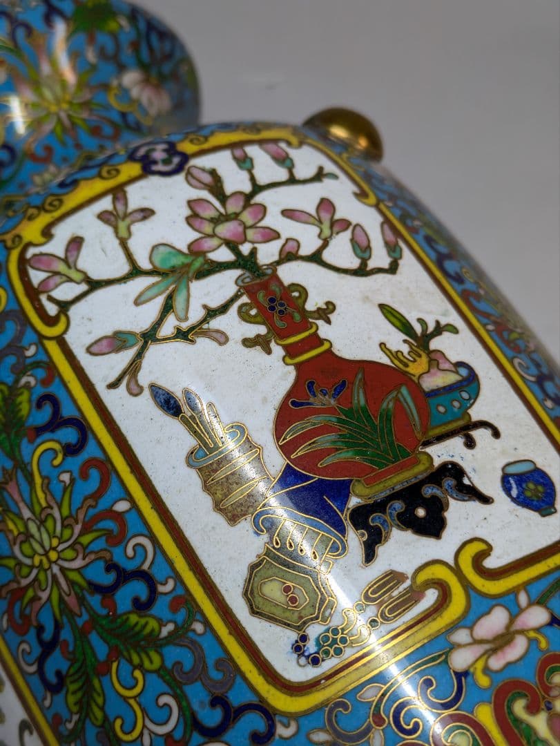 中国美術　有線七宝　花瓶　古玩　骨董　草花吉祥文様　宝物　牡丹唐草