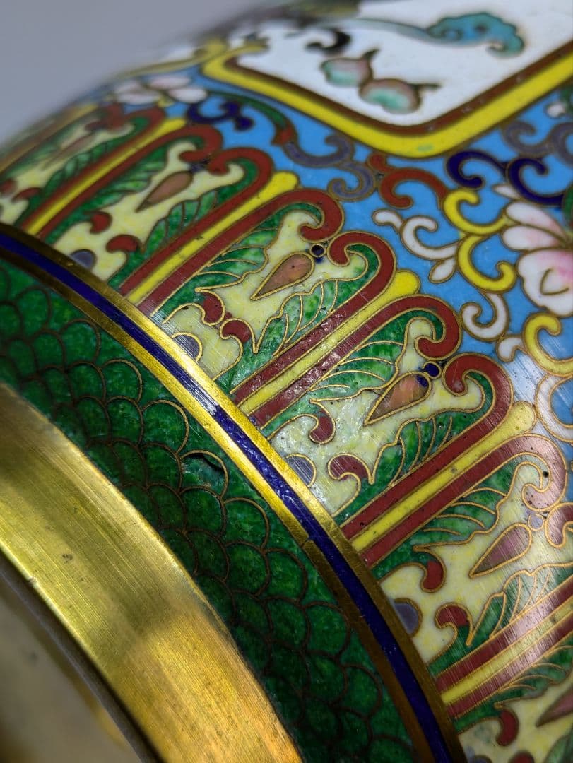 中国美術　有線七宝　花瓶　古玩　骨董　草花吉祥文様　宝物　牡丹唐草