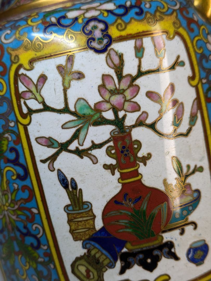 中国美術　有線七宝　花瓶　古玩　骨董　草花吉祥文様　宝物　牡丹唐草