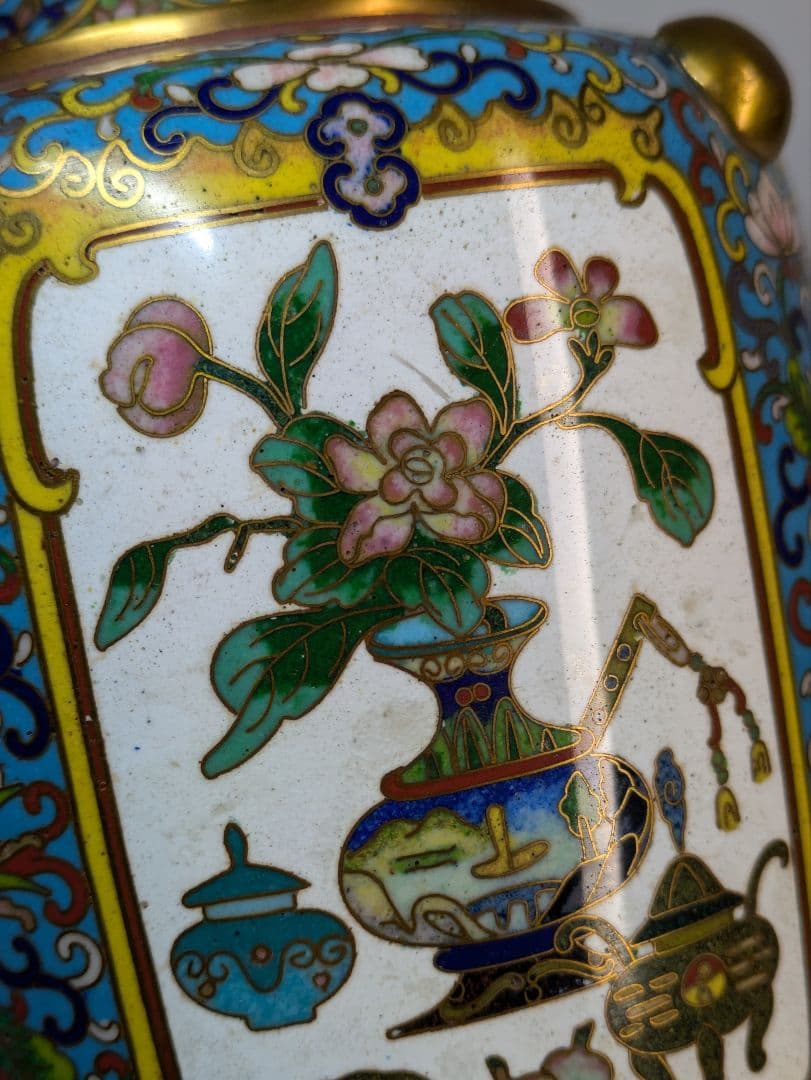 中国美術　有線七宝　花瓶　古玩　骨董　草花吉祥文様　宝物　牡丹唐草