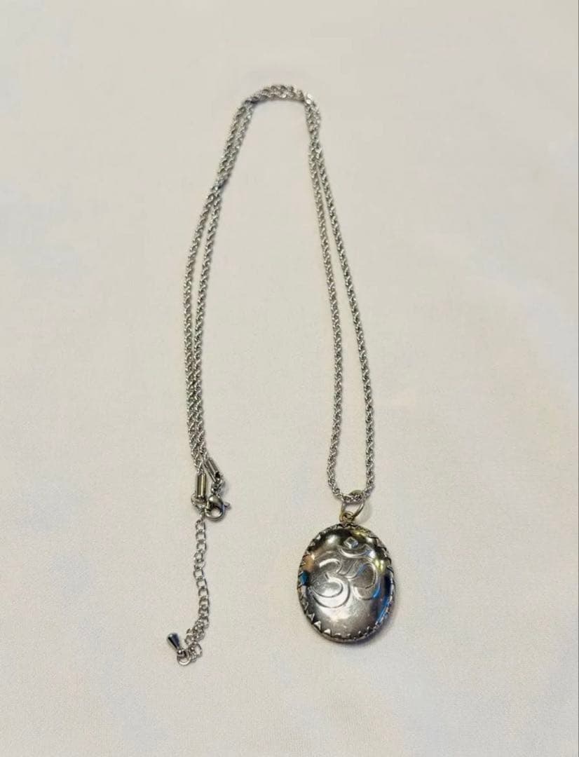 シヴァ神　ネックレス　ペンダント　ヒンドゥー教　オーム　藤井風さん