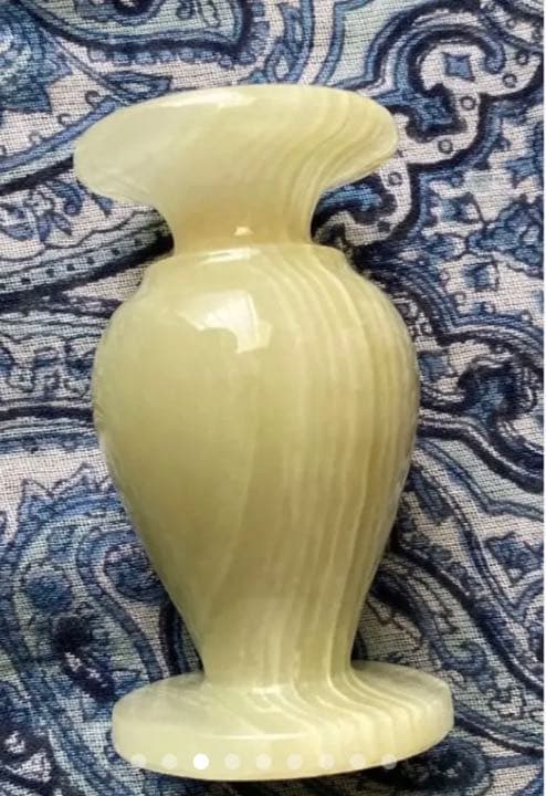 金運爆上げ　牡鹿半島産大理石一輪挿し