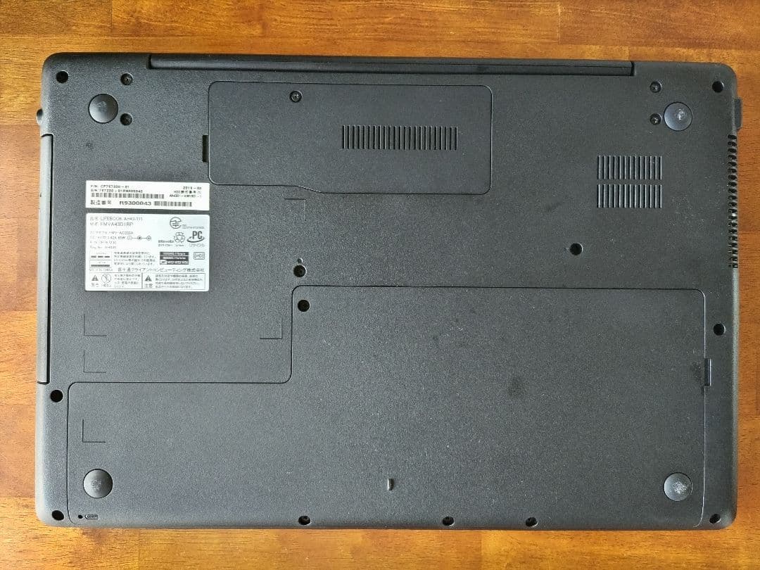 Fujitsu ノートPC AMD Ryzen3 2300U　FMVA43D1