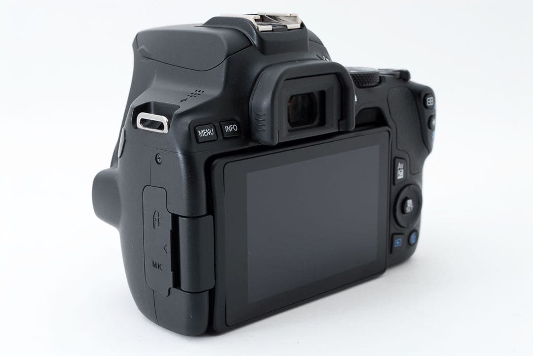 デジタル一眼レフカメラ キャノン canon kiss x10標準レンズセット