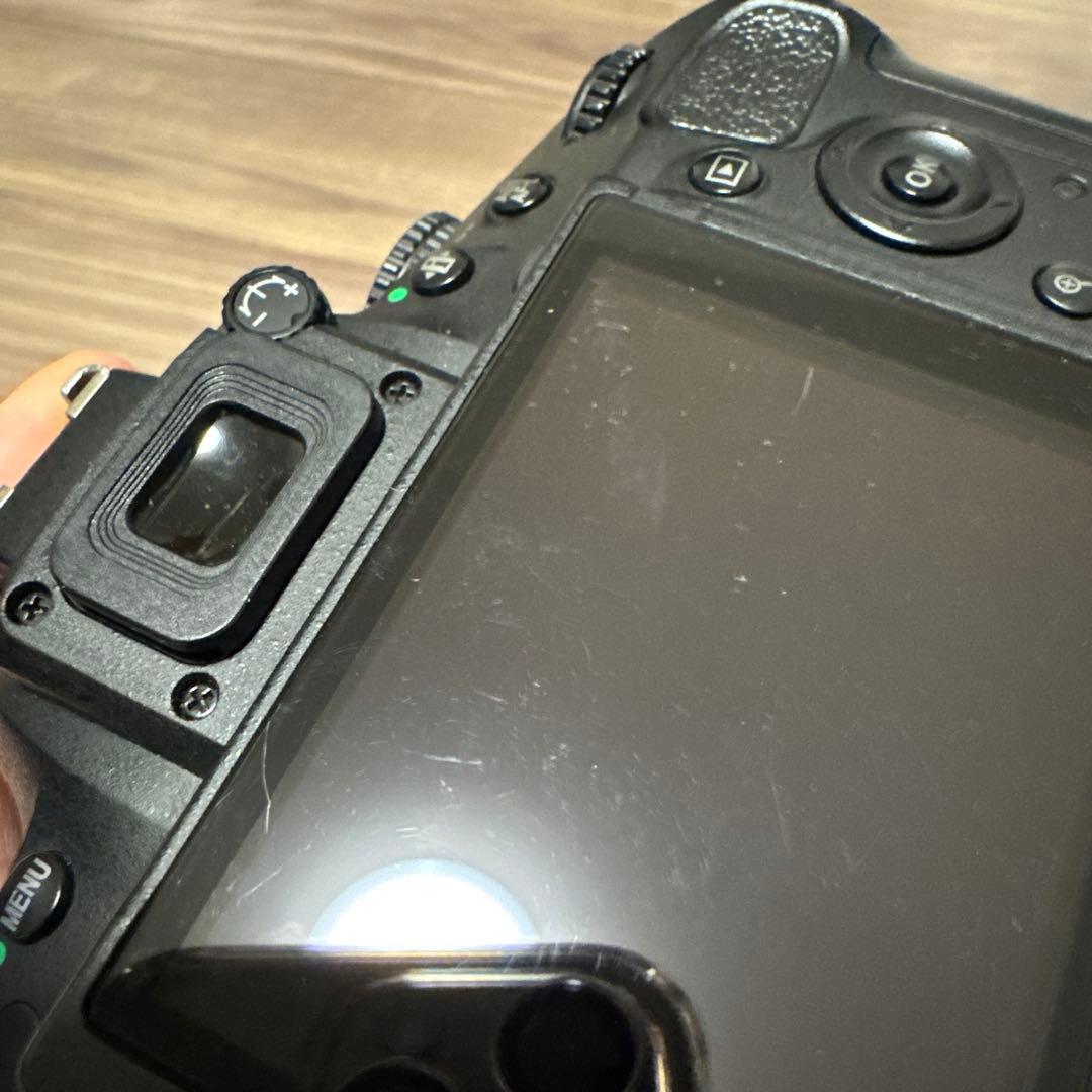 あおい　Nikon D5100 一眼レフカメラ ボディ