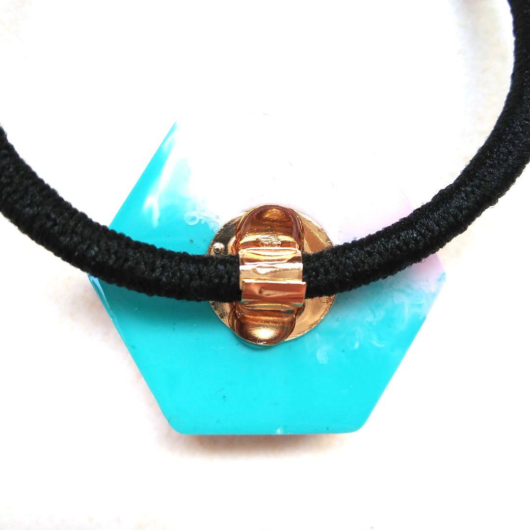 ヘアクリップ レジン 二等辺三角形 ジャックポットと紫陽花