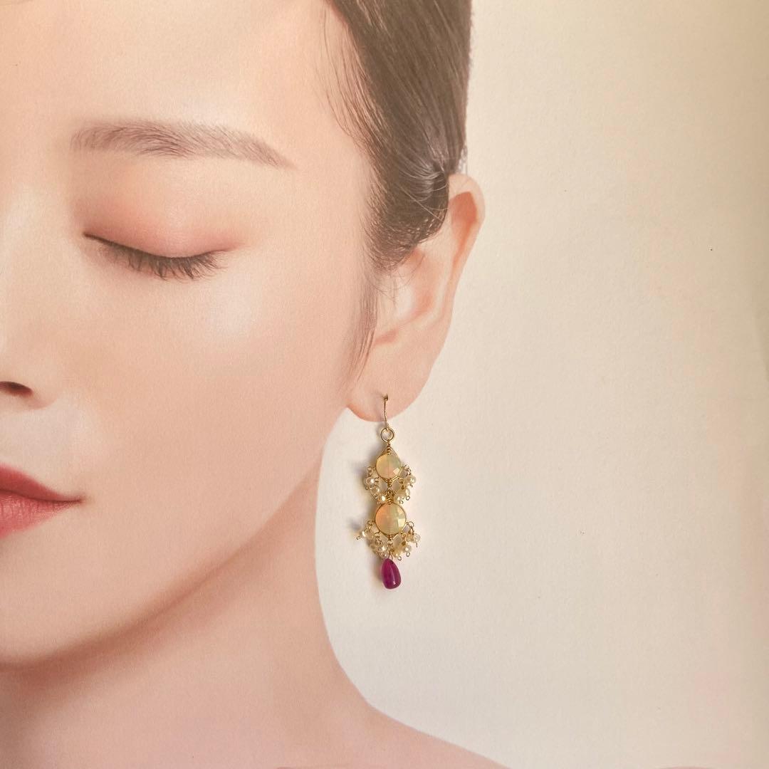 14kgf オパールとルビーのピアス