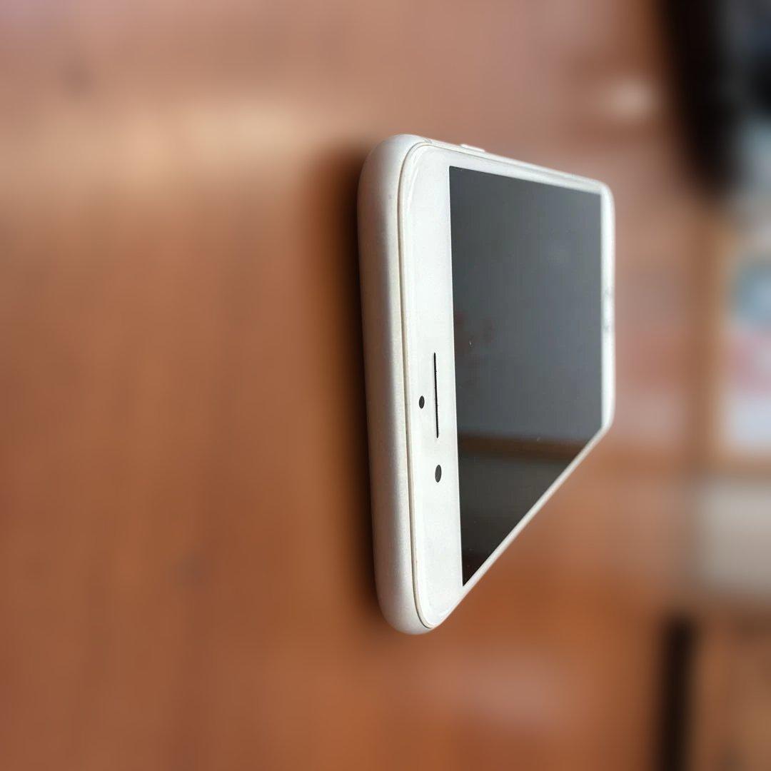 Apple iPhone 7 シルバー 本体 32GB