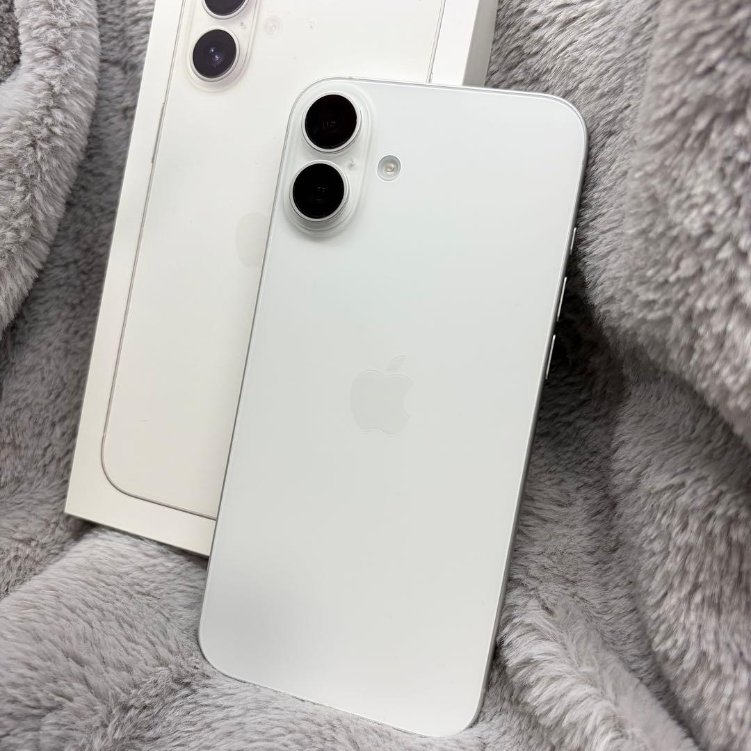 iPhone16Plus 256GB ホワイト SIMフリー 本体のみ