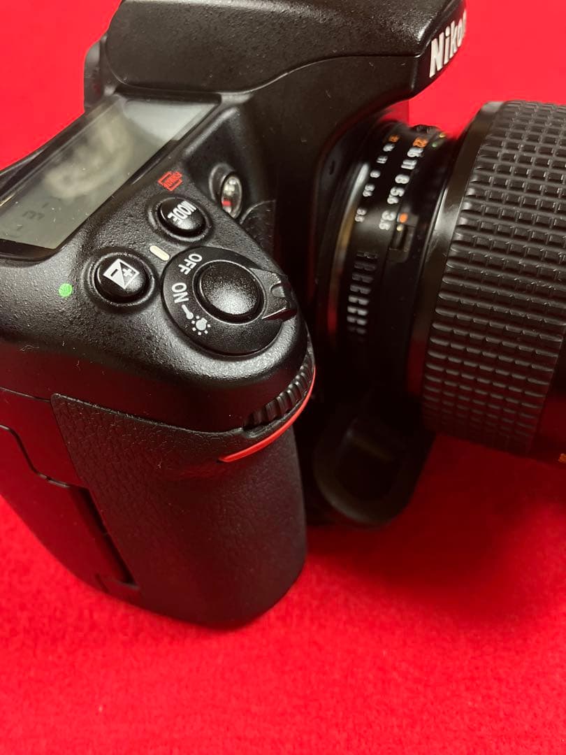 衝撃　新春大特価　これが未使用　 Ｄ300 Ｓ数3001回24-120mズ-ム
