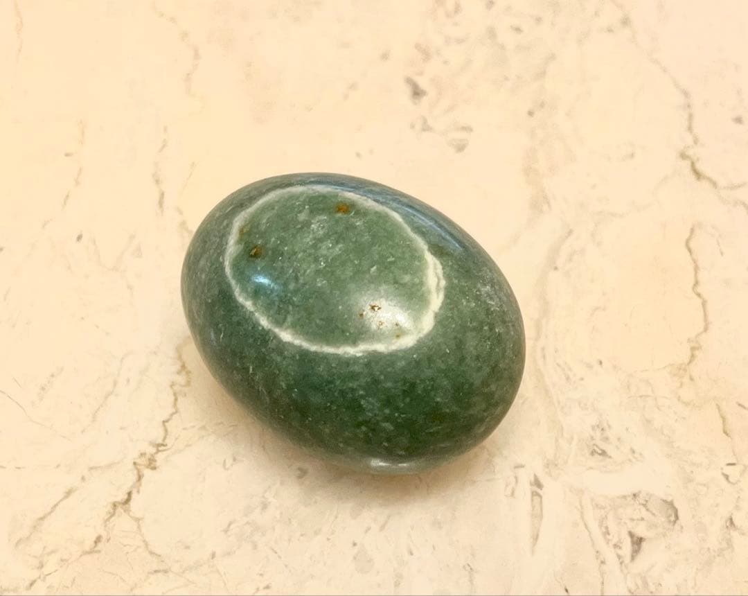 【新品・未使用】翡翠 卵型オブジェ