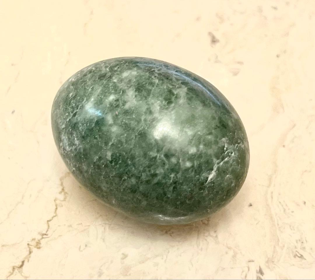 【新品・未使用】翡翠 卵型オブジェ