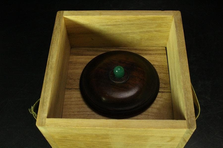 中国美術 青磁 三足 香炉 紫檀蓋(K-YC683)