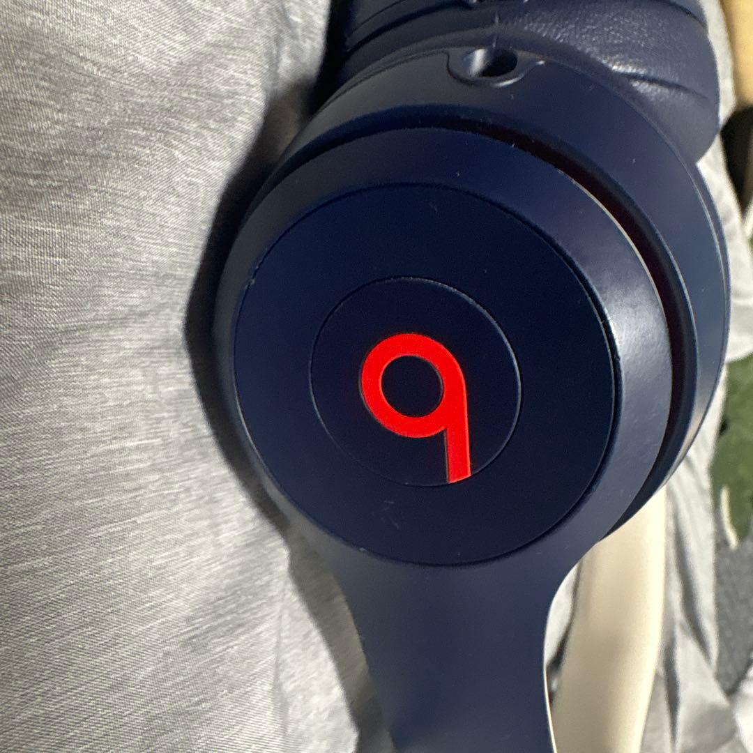 ネイビー ワイヤレスヘッドホン beats