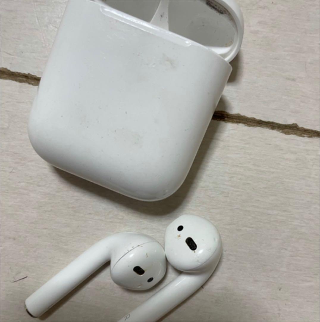 Apple AirPods エアポッツ イヤホン アップル