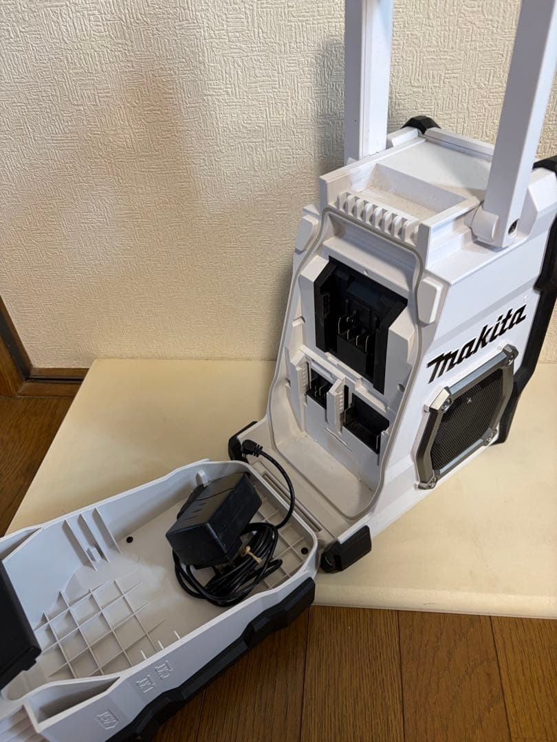 Makita MR001GZW（白）ホワイト 充電器付き