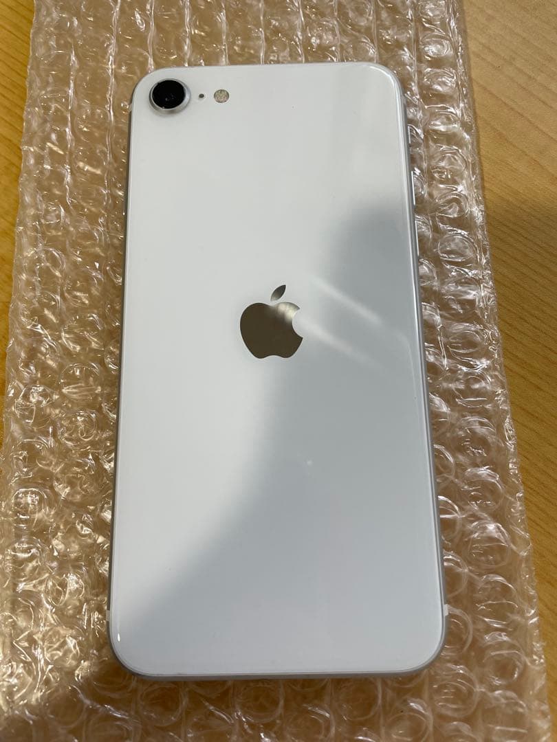 iPhone SE2 64GB SIMロック解除　第二世代