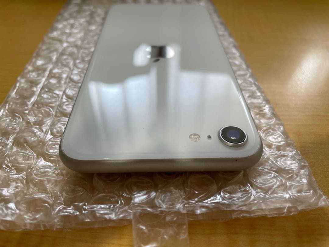 iPhone SE2 64GB SIMロック解除　第二世代