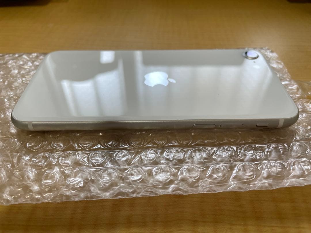 iPhone SE2 64GB SIMロック解除　第二世代