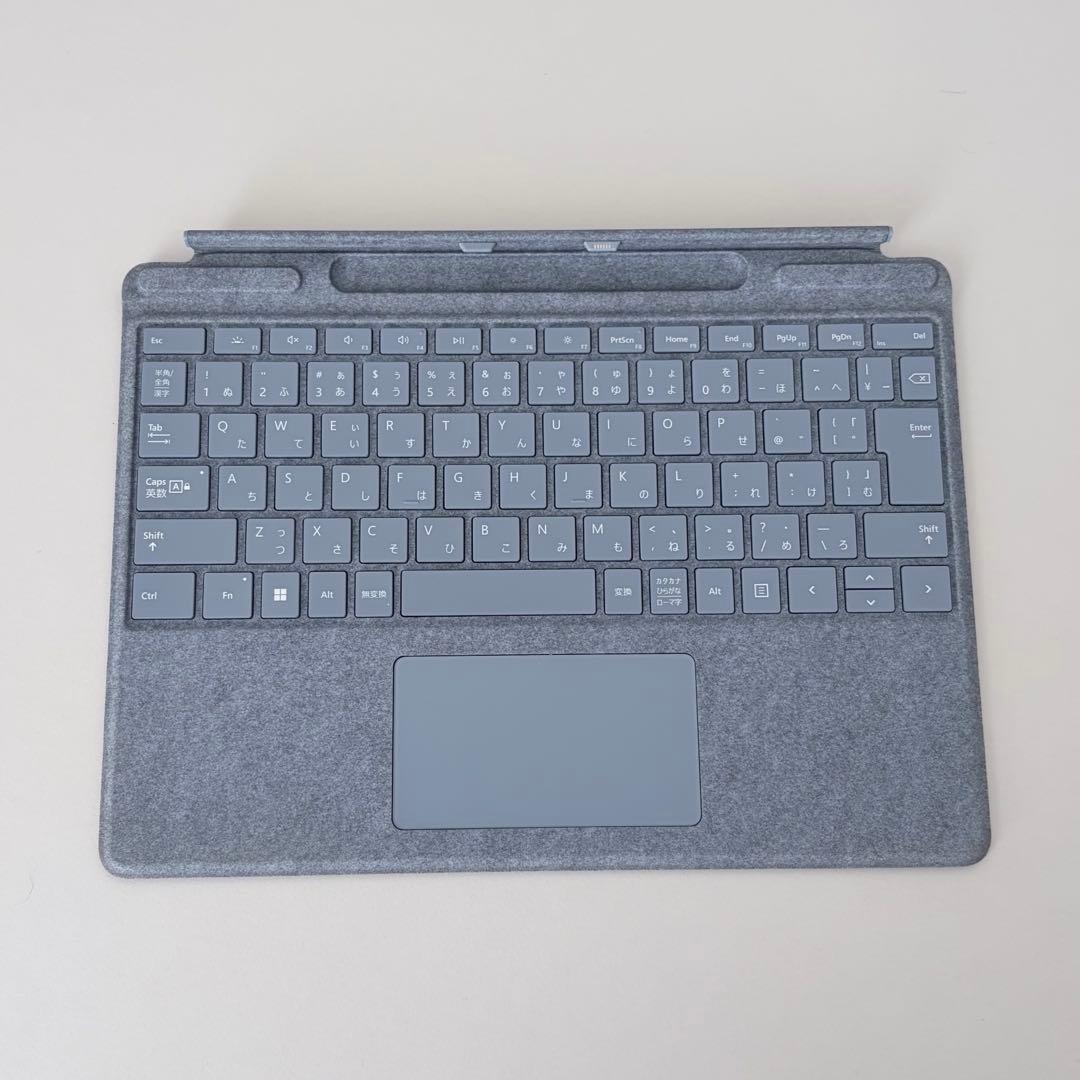 Surface Pro 8 16GB / 256GB 動作良好