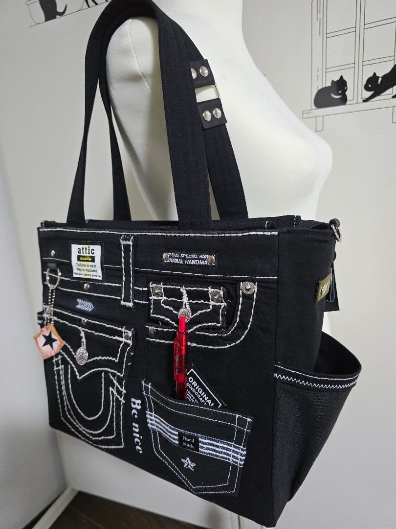 デニムリメイクトートバッグ ハイブランド大きめ 上部ファスナー スタイリッシュ