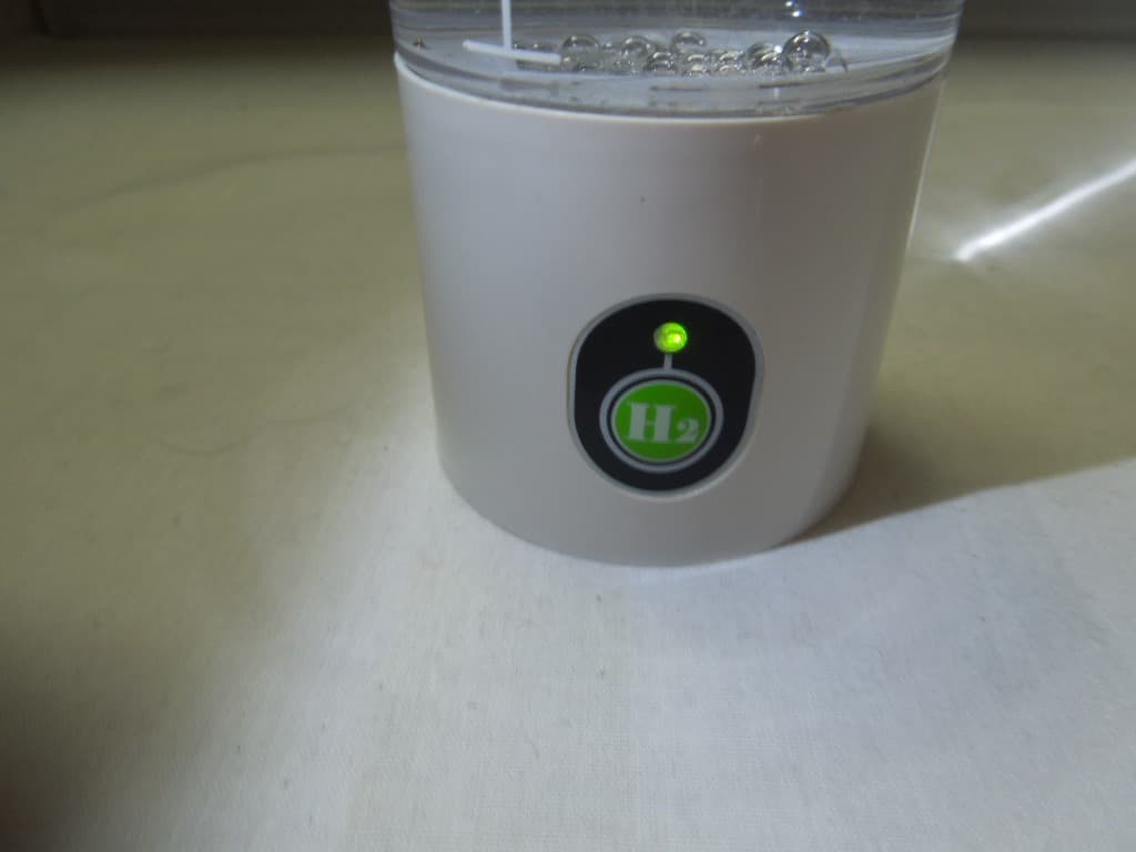 水素水生成器　充電式でどこでも飲めるMyShintousuiBottle-Q