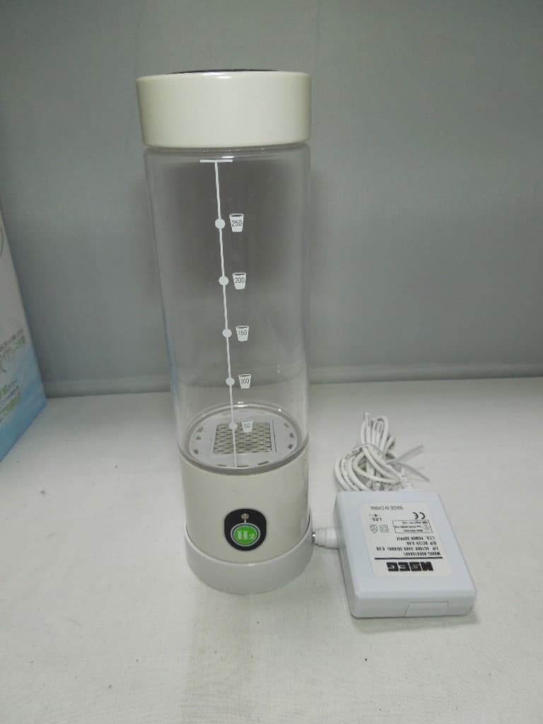 水素水生成器　充電式でどこでも飲めるMyShintousuiBottle-Q