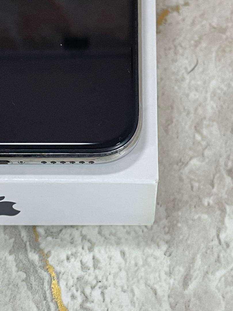 【極美品】iPhone X 64GB 【100%】