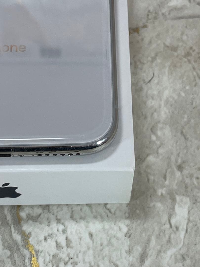【極美品】iPhone X 64GB 【100%】
