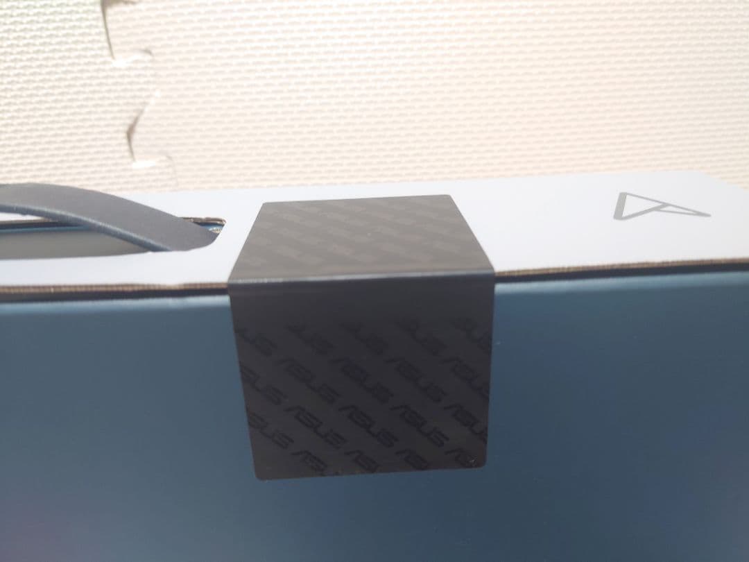 新品ASUS Zenbook UX3405MA/Core ultra5/OLED