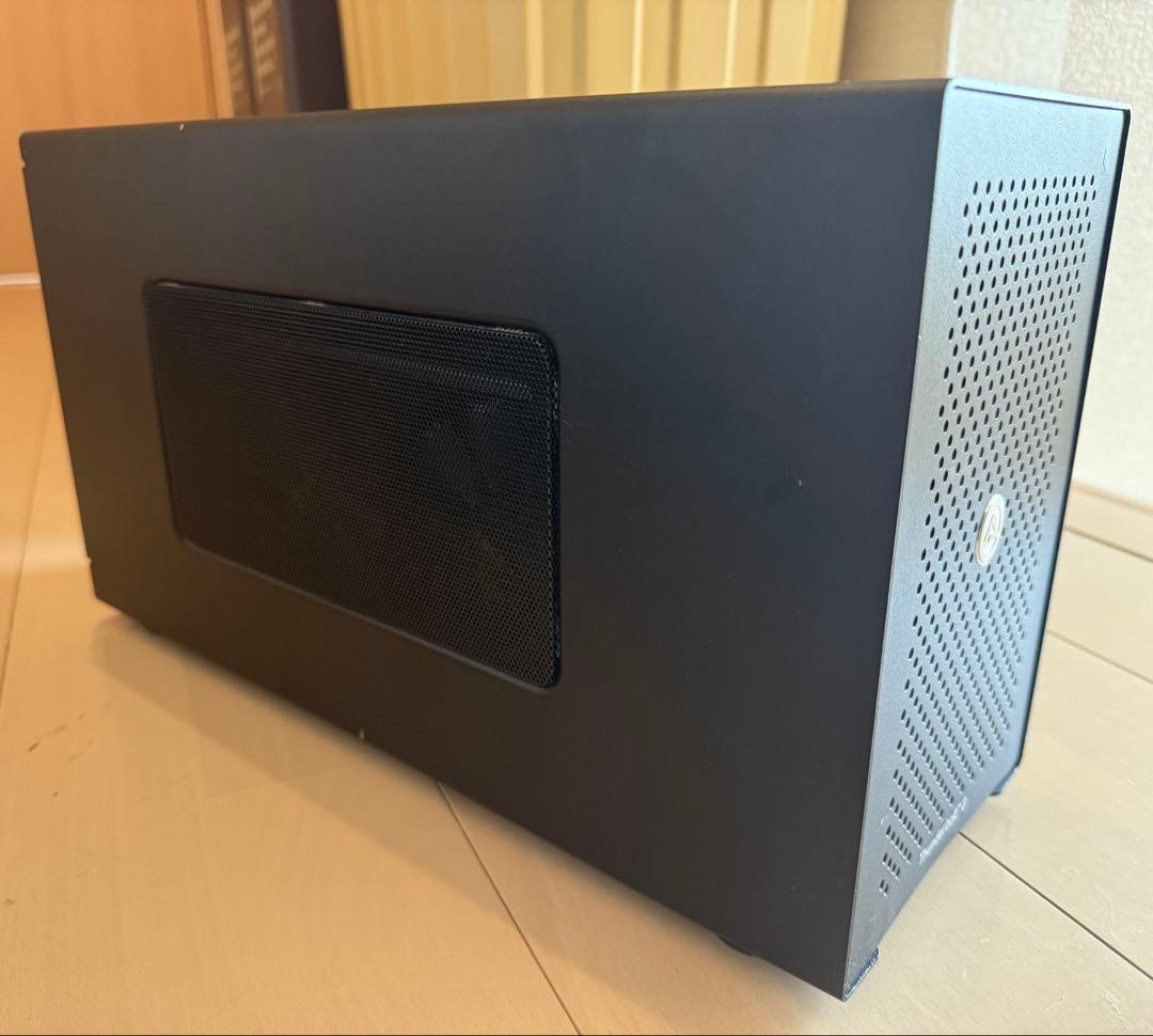 AKITIO NODE Thunderbolt 3 GPUエンクロージャー