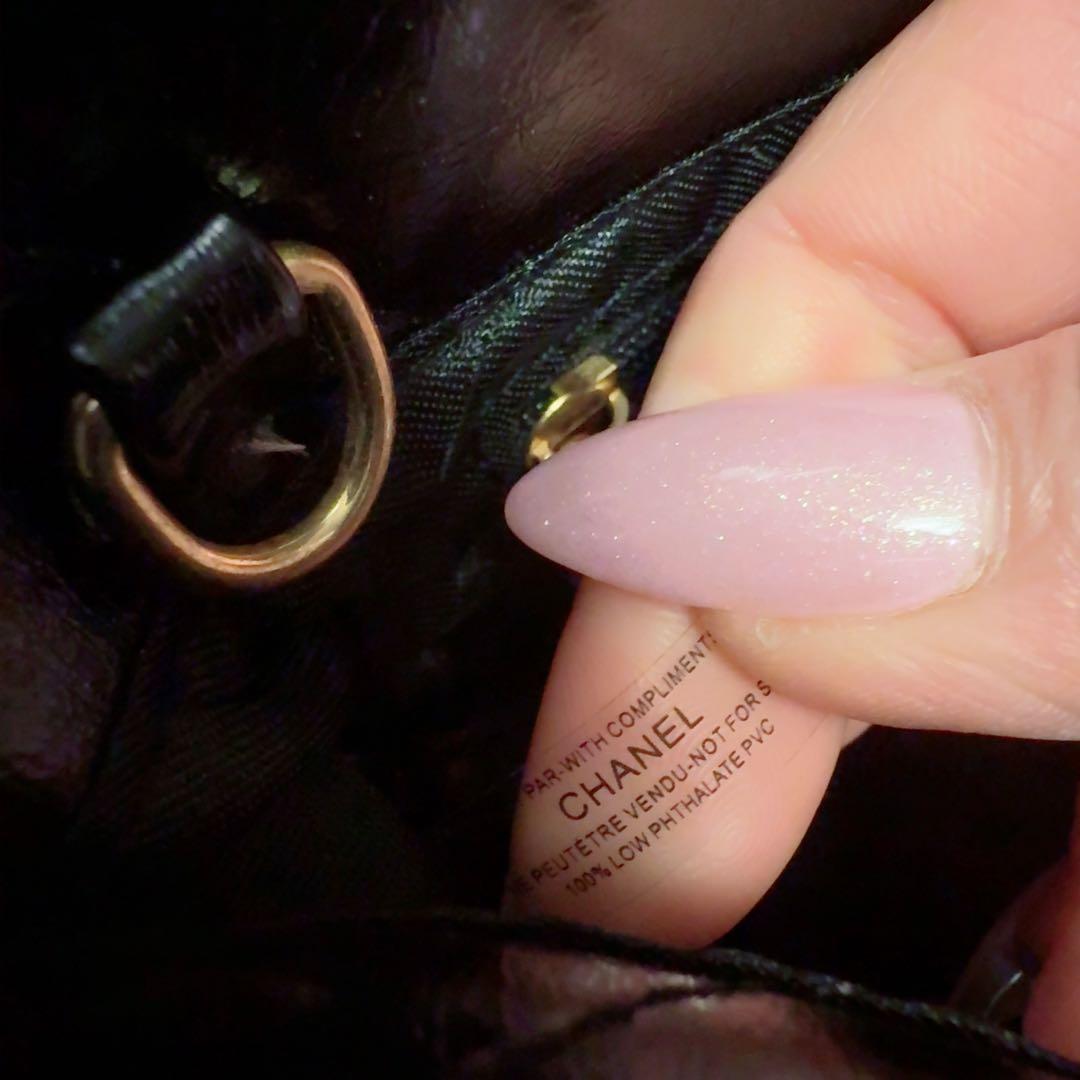 CHANEL ブラックレザー ショルダーバッグ ノベルティ 2way ポーチ付き