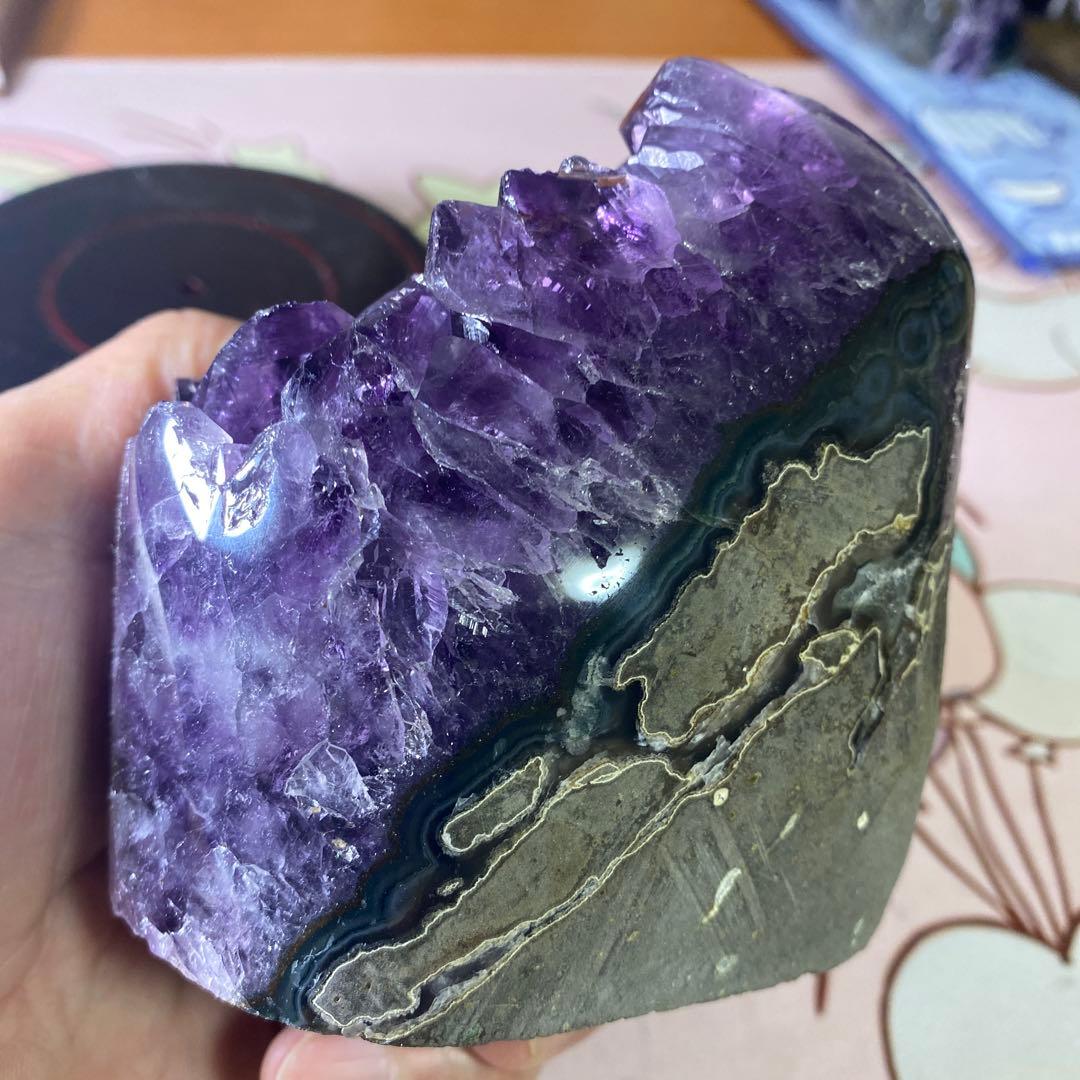 【極上】ウルグアイ超大体アメジストクラスター原石（幸運水晶）天然紫水晶