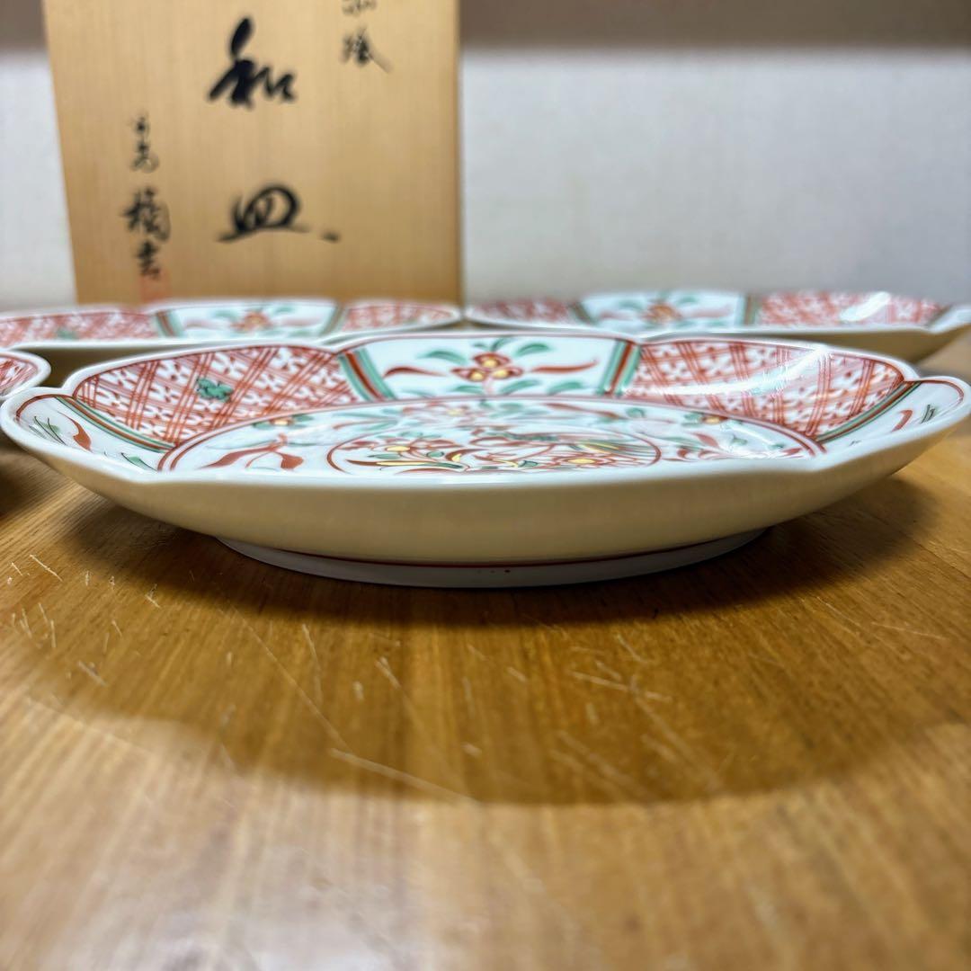 たち吉　赤絵　金彩　和皿揃　中皿　花形皿　盛皿　直径19cm