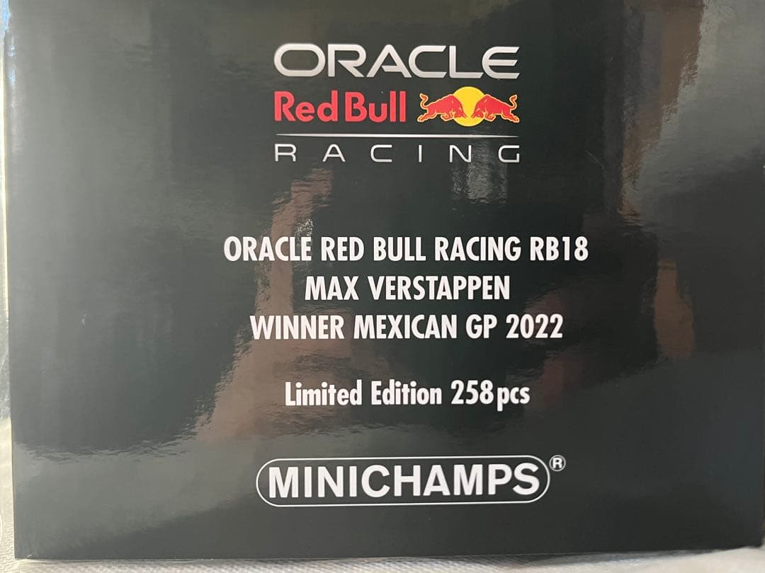 ミニチャンプス1/18レッドブルマックスフェルスタッペンメキシコGP2022年