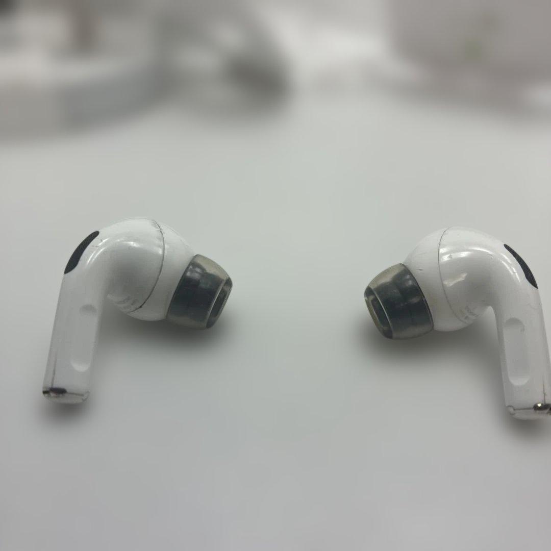 【一部難あり】　AirPods Pro（第2世代)　Lightningポート